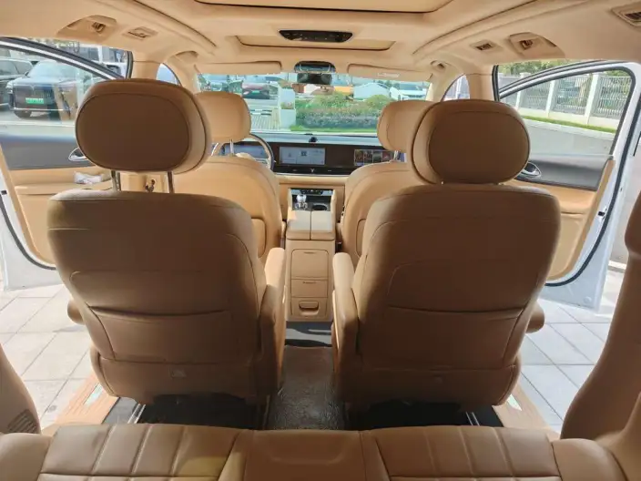 VOYAH Dreamer PHEV 2024 Model Ultra-long Endurance Superior Edition – фото 6