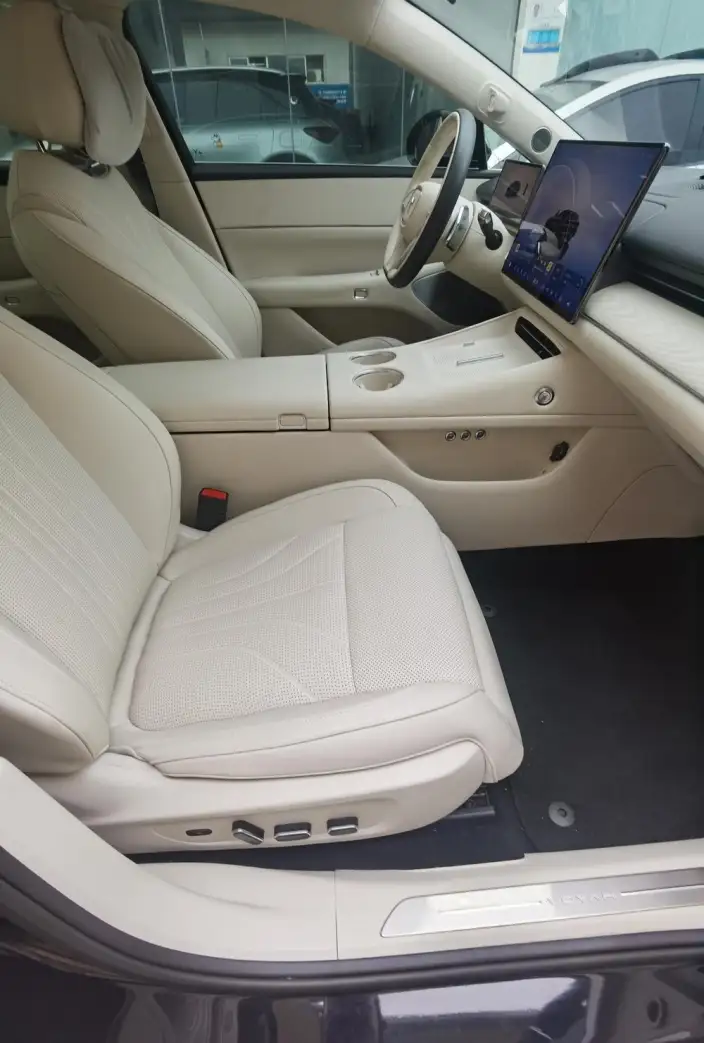 Voyah Pursuit L 2026 Model 4WD Ultra – фото 9