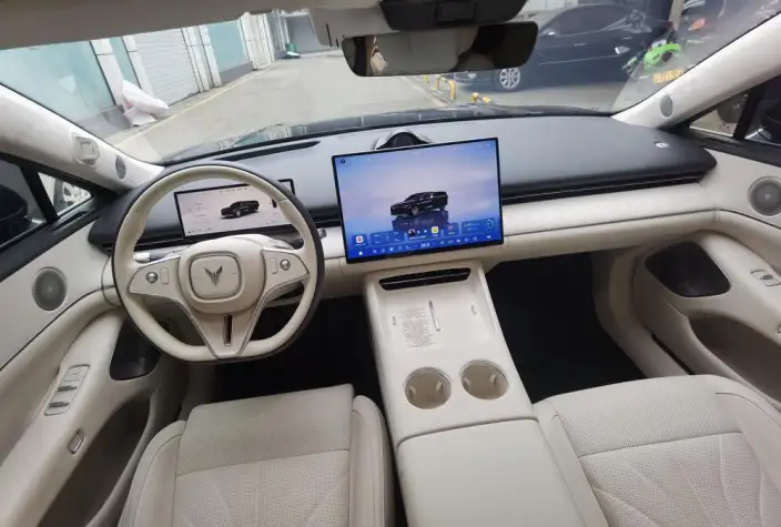 Voyah Pursuit L 2026 Model 4WD Ultra – фото 10