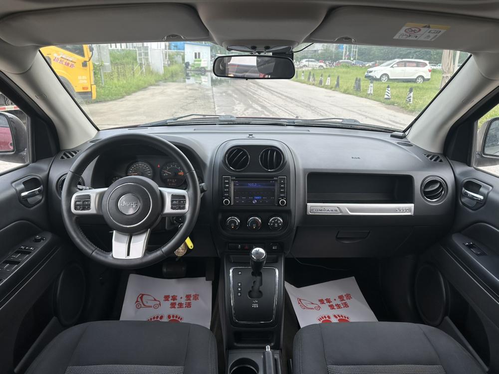 Jeep Compass Imported 2014 2.4L AWD Sport – фото 9