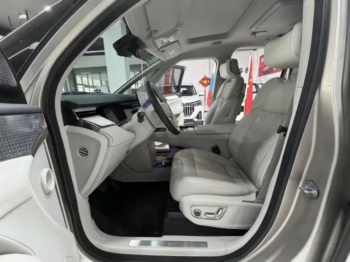 Volvo EM90 2025 Model Ultra VI seat – фото 10