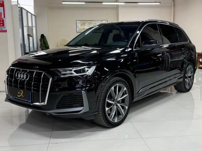 Audi Q7 2022 Model 55 TFSI quattro S line Noble Model