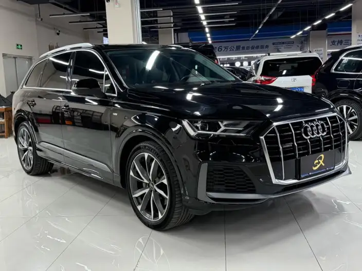 Audi Q7 2022 Model 55 TFSI quattro S line Noble Model