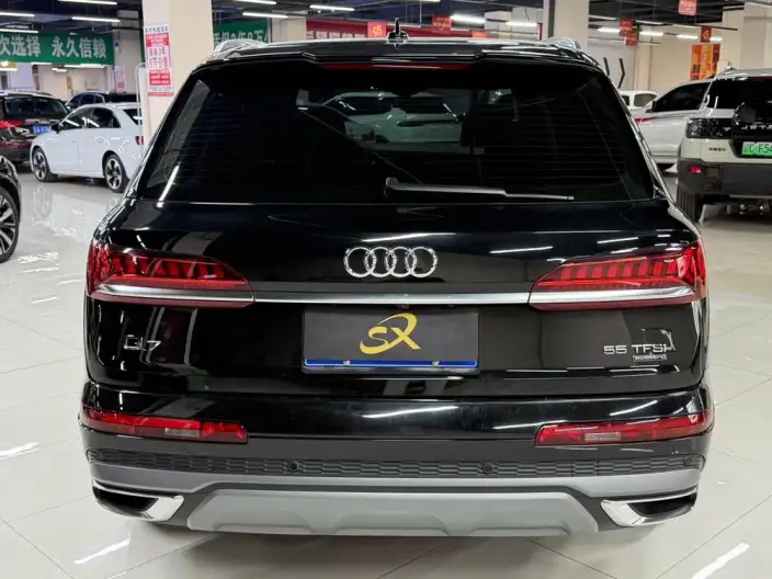 Audi Q7 2022 Model 55 TFSI quattro S line Noble Model – фото 5