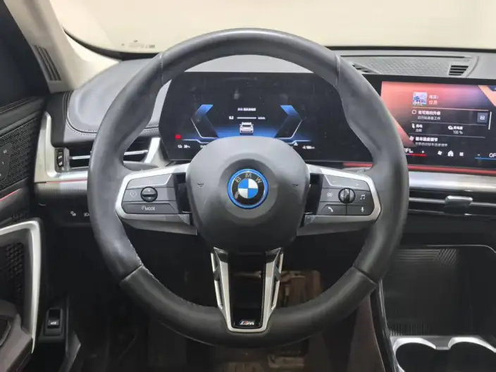 BMW iX 1 2025 Model eDrive25L X Design Set – фото 9