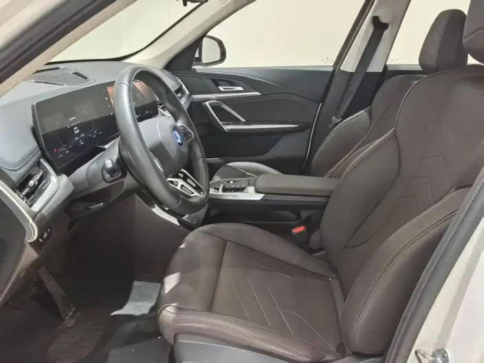 BMW iX 1 2025 Model eDrive25L X Design Set – фото 10