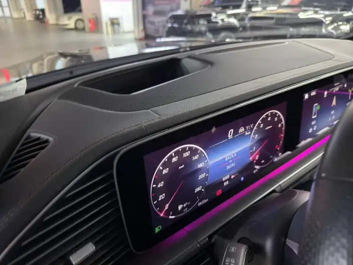Mercedes-Benz GLS 2024 Model GLS 450 4MATIC Dynamic Model – фото 7