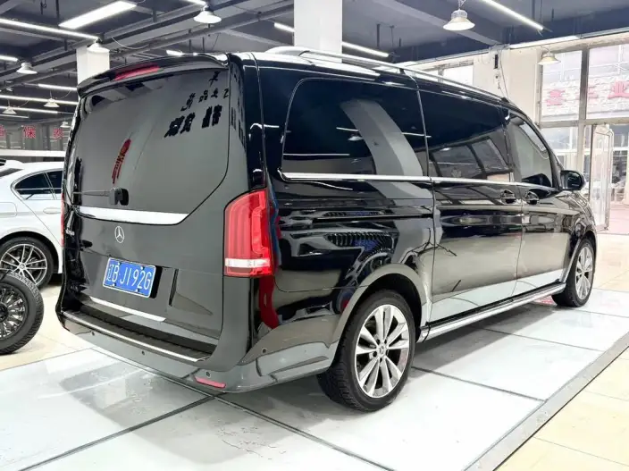Mercedes-Benz V-Class 2022 Model V 260 Premium Edition – фото 6