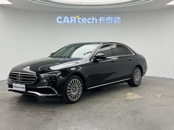 Mercedes-Benz E-Class 2023 Model E 300 L Noble Model sedan – фото 1