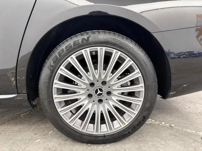 Mercedes-Benz E-Class 2023 Model E 300 L Noble Model sedan – фото 9