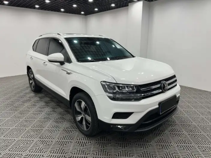 Volkswagen Tharu 2022 Model 280TSI 2WD Deluxe Edition – фото 3