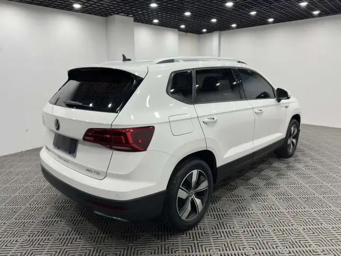 Volkswagen Tharu 2022 Model 280TSI 2WD Deluxe Edition – фото 6