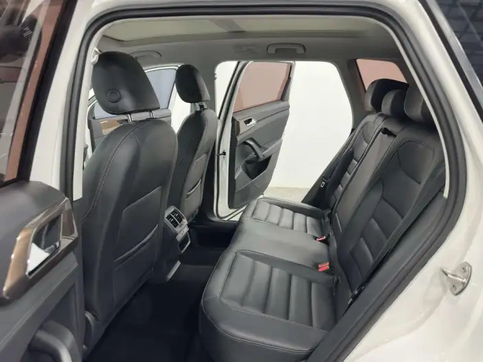Volkswagen Tharu 2022 Model 280TSI 2WD Deluxe Edition – фото 9