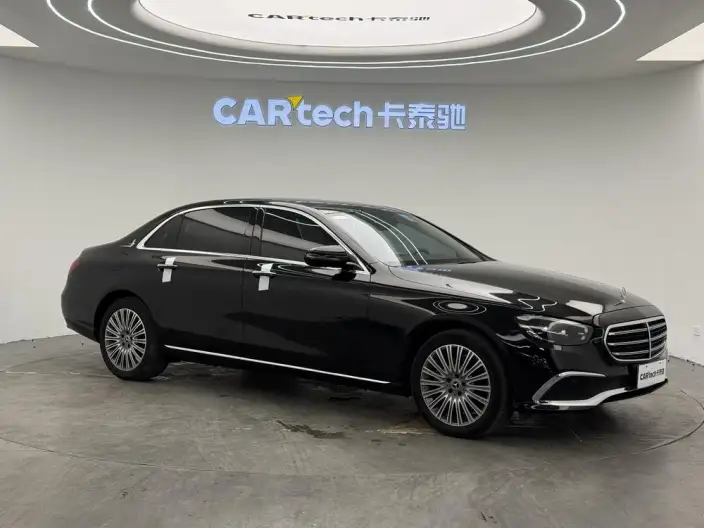 Mercedes-Benz E-Class 2023 Model E 300 L Luxury Model sedan – фото 3
