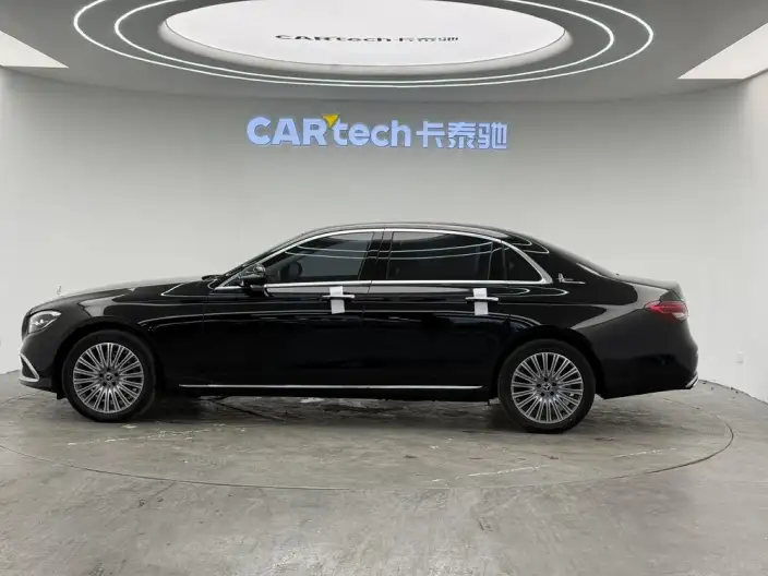 Mercedes-Benz E-Class 2023 Model E 300 L Luxury Model sedan – фото 4
