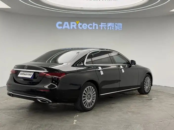 Mercedes-Benz E-Class 2023 Model E 300 L Luxury Model sedan – фото 7