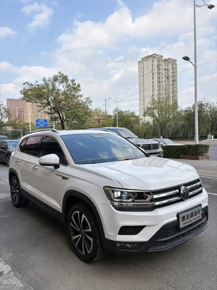 Volkswagen Tharu 2022 Model 280TSI 2WD Deluxe Edition
