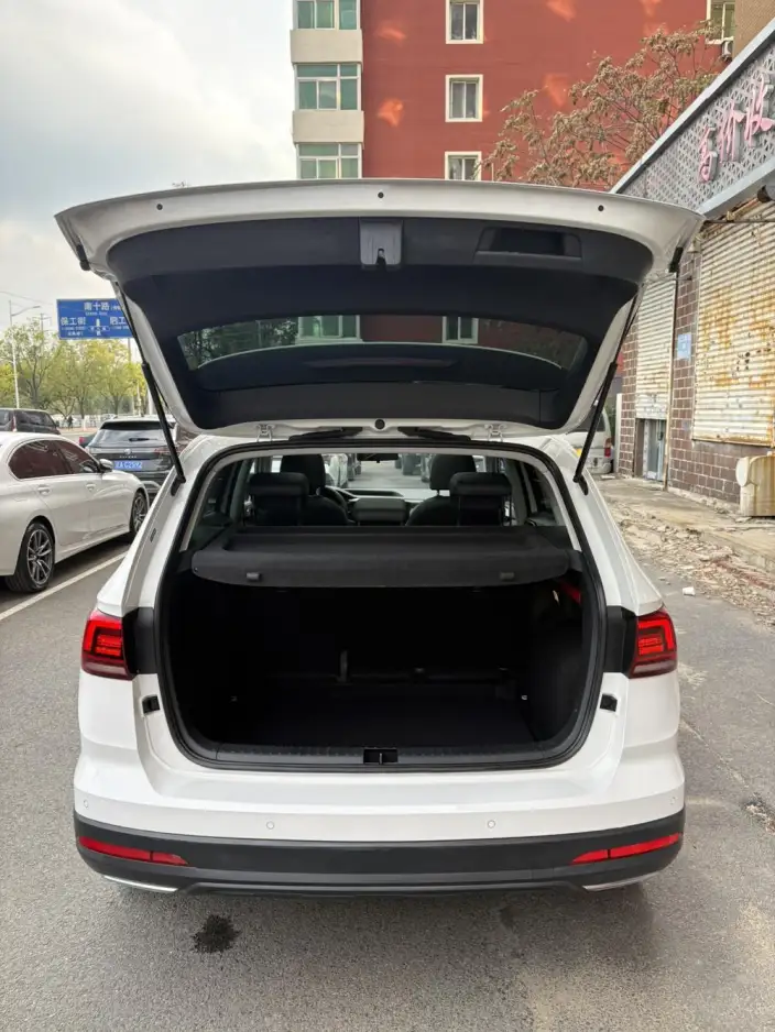 Volkswagen Tharu 2022 Model 280TSI 2WD Deluxe Edition – фото 7
