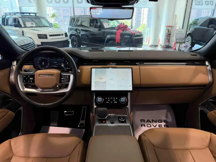 Range Rover 2023 Model 3.0 L6 400PS Shengshi VII seat Extended Edition – фото 6