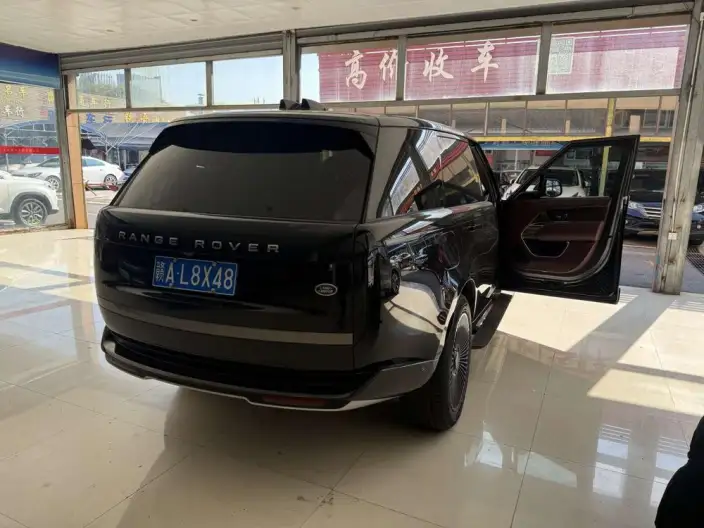 Range Rover 2025 Model 3.0 L6 400PS Shengshi Extended Edition