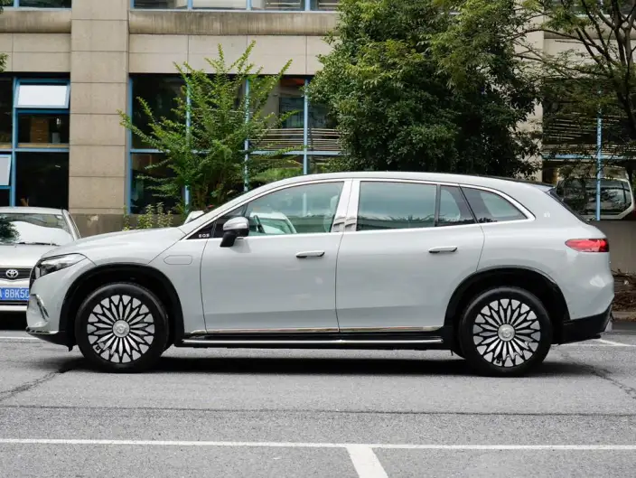 Maybach EQS SUV 2024 Model EQS 680 Lishang Edition – фото 3