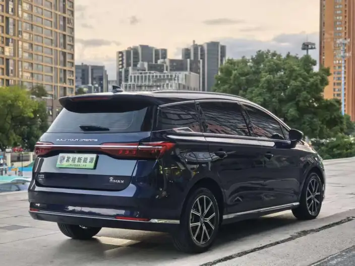 BYD Song MAX DM 2022 Model DM-i 105KM Flagship Model – фото 7