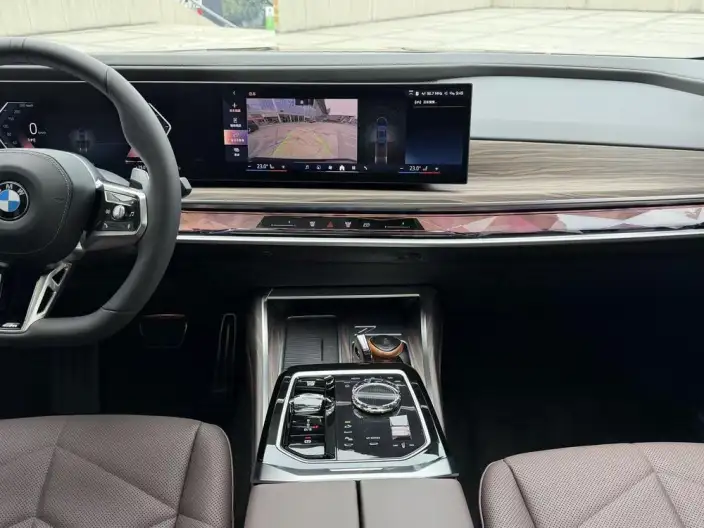 BMW 7 Series 2026 Model Facelift 735Li M Sports Set – фото 7