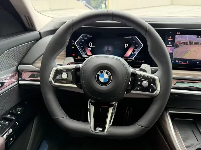 BMW 7 Series 2026 Model Facelift 735Li M Sports Set – фото 10
