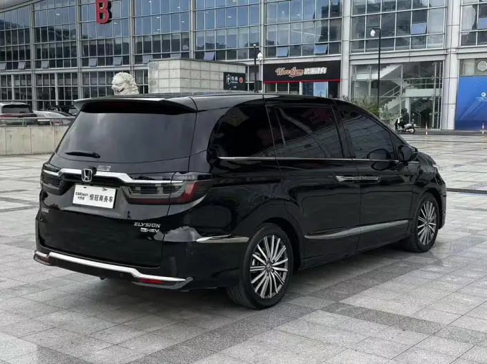 Honda Elysion 2022 Model 2.0L Hybrid Deluxe Edition – фото 7