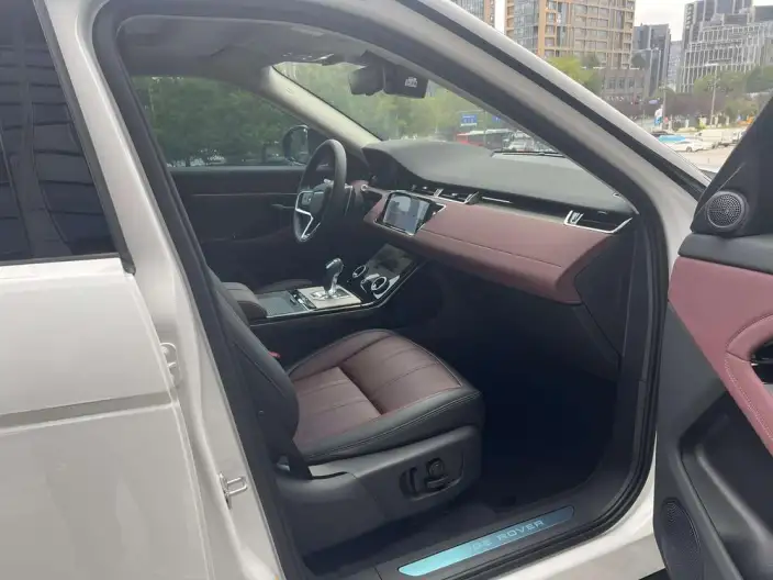 Range Rover Evoque 2023 Model Aurora L 249PS R-Dynamic Deluxe Edition – фото 9