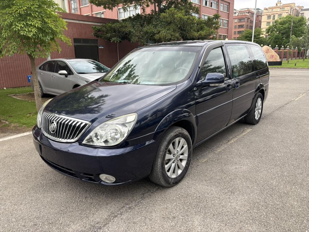 Buick GL8 2014 2.4L Classic – фото 1