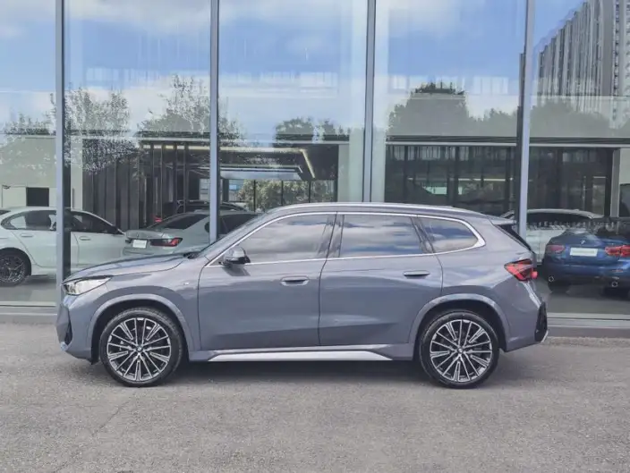 BMW X1 2023 Model xDrive25Li M Sports Set – фото 3