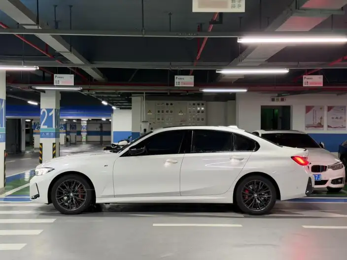 BMW 3 Series 2023 Model 325Li M Sports Night Set – фото 3