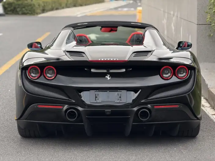 Ferrari F8 2020 Model Spider 3.9T V8 – фото 5
