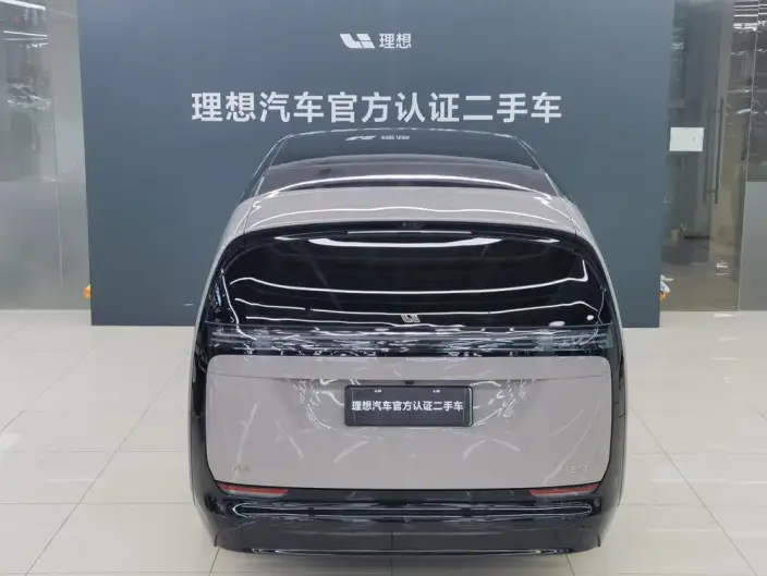 Li Auto MEGA 2024 Model Ultra Edition – фото 8