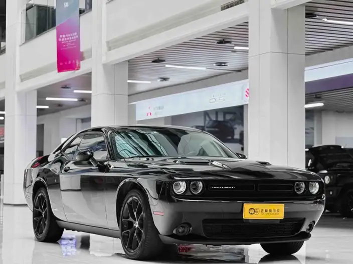 Challenger 2023 Model 3.6L Automatic Rear Drive 5 seat Parallel Imported – фото 3