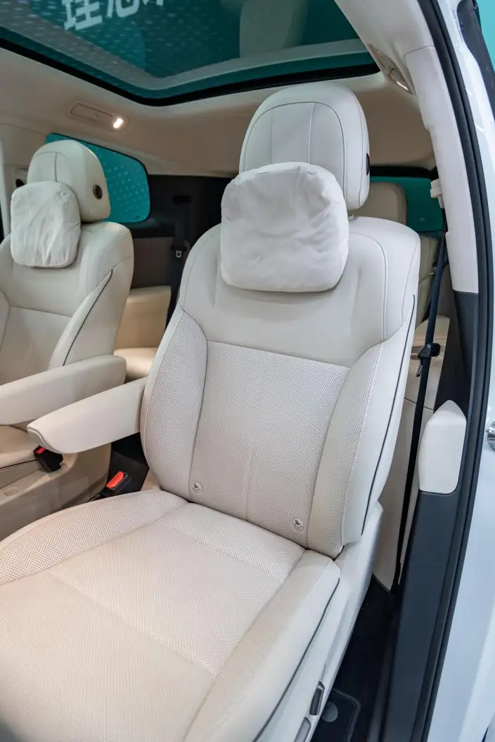 Li Auto i8 2025 Model Standard Edition – фото 8