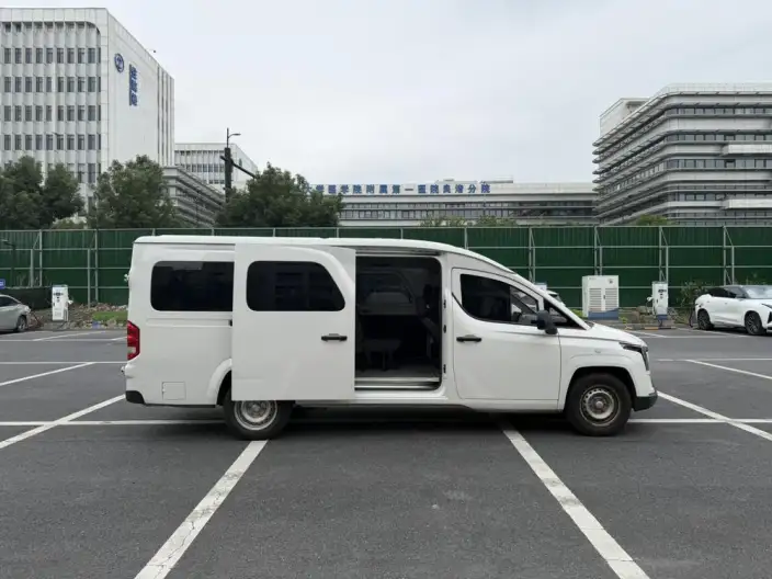 Yufeng Golden Warehouse 2025 Model Passenger car Edition – фото 6