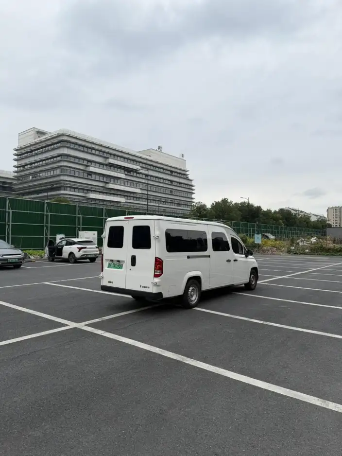 Yufeng Golden Warehouse 2025 Model Passenger car Edition – фото 8