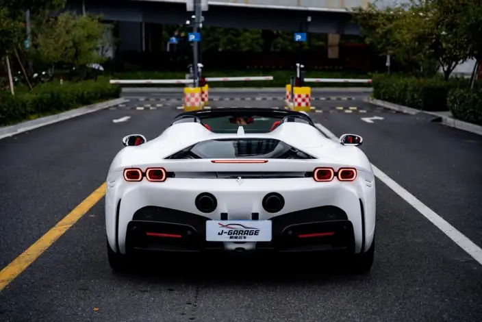 Ferrari SF90 2021 Model 3.9T V8 Spider – фото 6