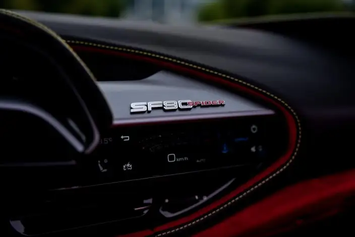 Ferrari SF90 2021 Model 3.9T V8 Spider – фото 8