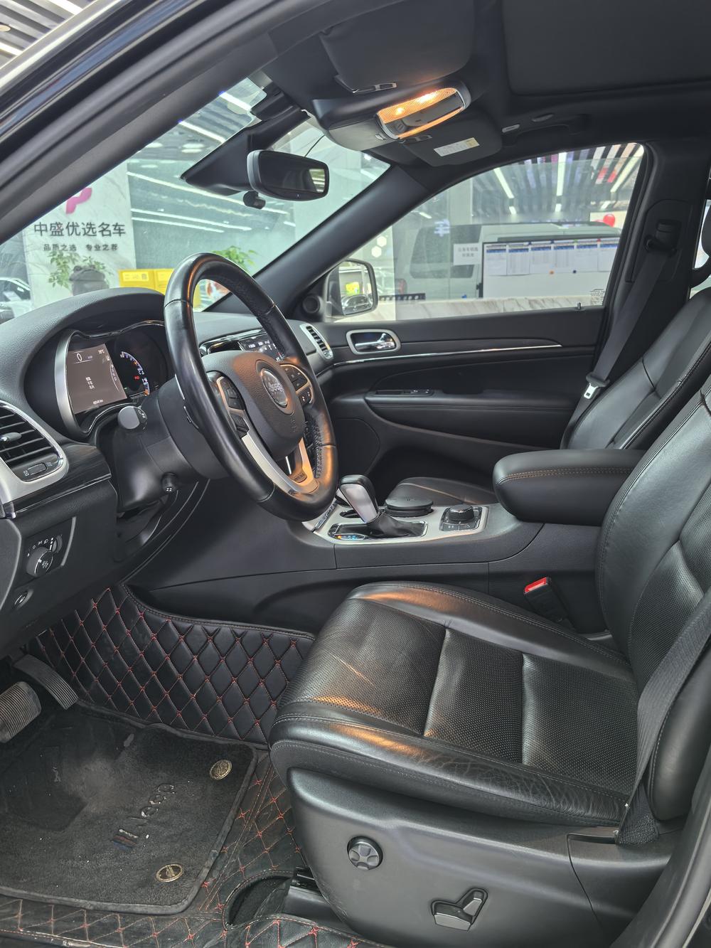 JEEP Grand Cherokee Imported Модель 2021 года 3.0L 80 Anniversary Edition – фото 3