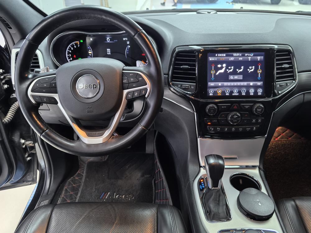 JEEP Grand Cherokee Imported Модель 2021 года 3.0L 80 Anniversary Edition – фото 4