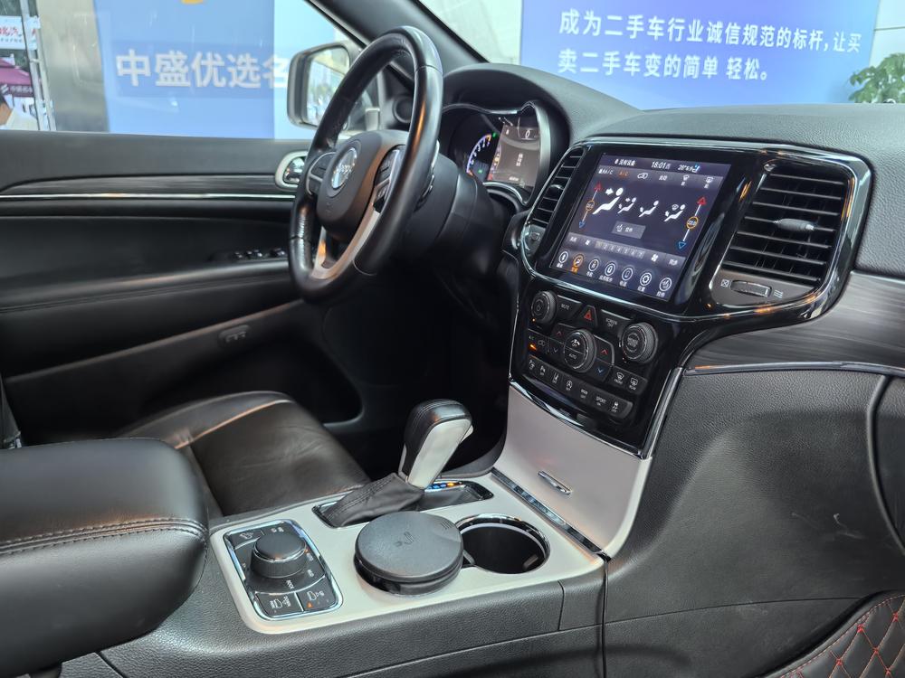 JEEP Grand Cherokee Imported Модель 2021 года 3.0L 80 Anniversary Edition – фото 9