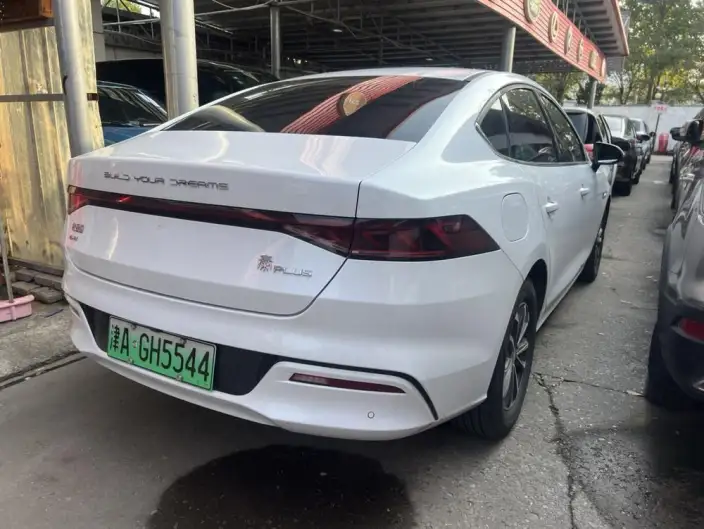 BYD Qin PLUS DM 2024 Model Honor Edition DM-i 55KM Leading Model – фото 3