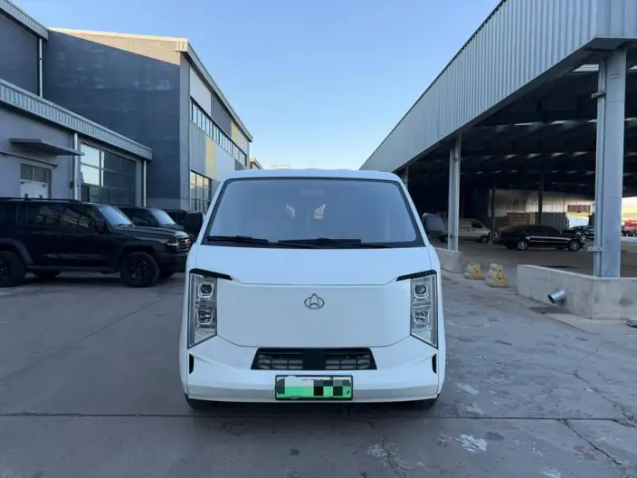 Across the Stars EV 2025 Model Passenger car 305KM Deluxe Edition CATL 43.53kWh 7 seat – фото 2