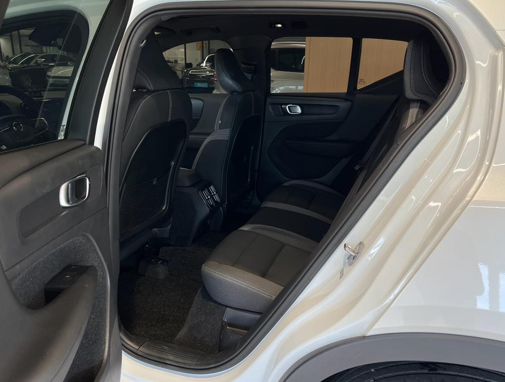Volvo XC40 2024 B3 Smart Vision Luxury – фото 15