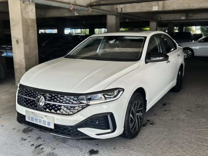 Volkswagen Lavida 2024 Model 300TSI DSG Starry Sky Leading Edition – фото 6