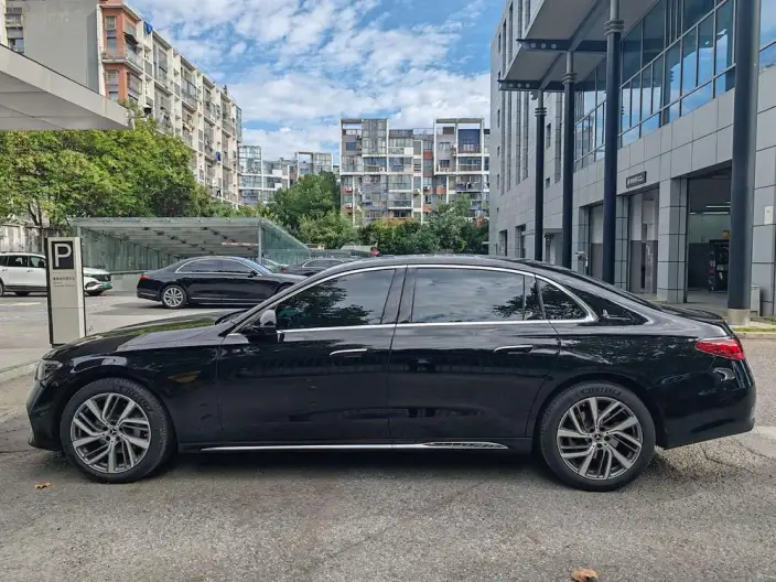 Mercedes-Benz E-Class 2024 Model Facelift E 300 L Fashion Model sedan – фото 4