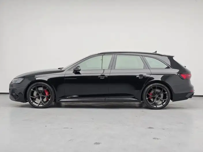 Audi RS 4 2024 Model RS4 2.9T Avant Burning engine Edition